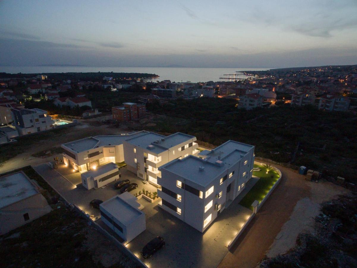 Apartments & Rooms Pool Villas Maris Novalja Kültér fotó