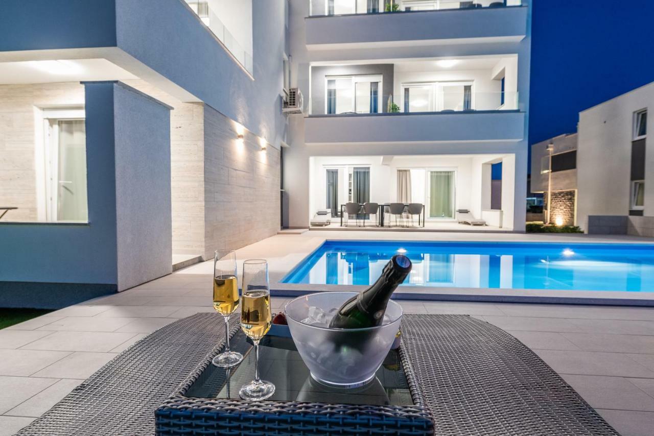 Apartments & Rooms Pool Villas Maris Novalja Kültér fotó
