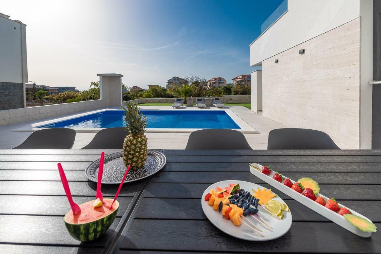 Apartments & Rooms Pool Villas Maris Novalja Kültér fotó