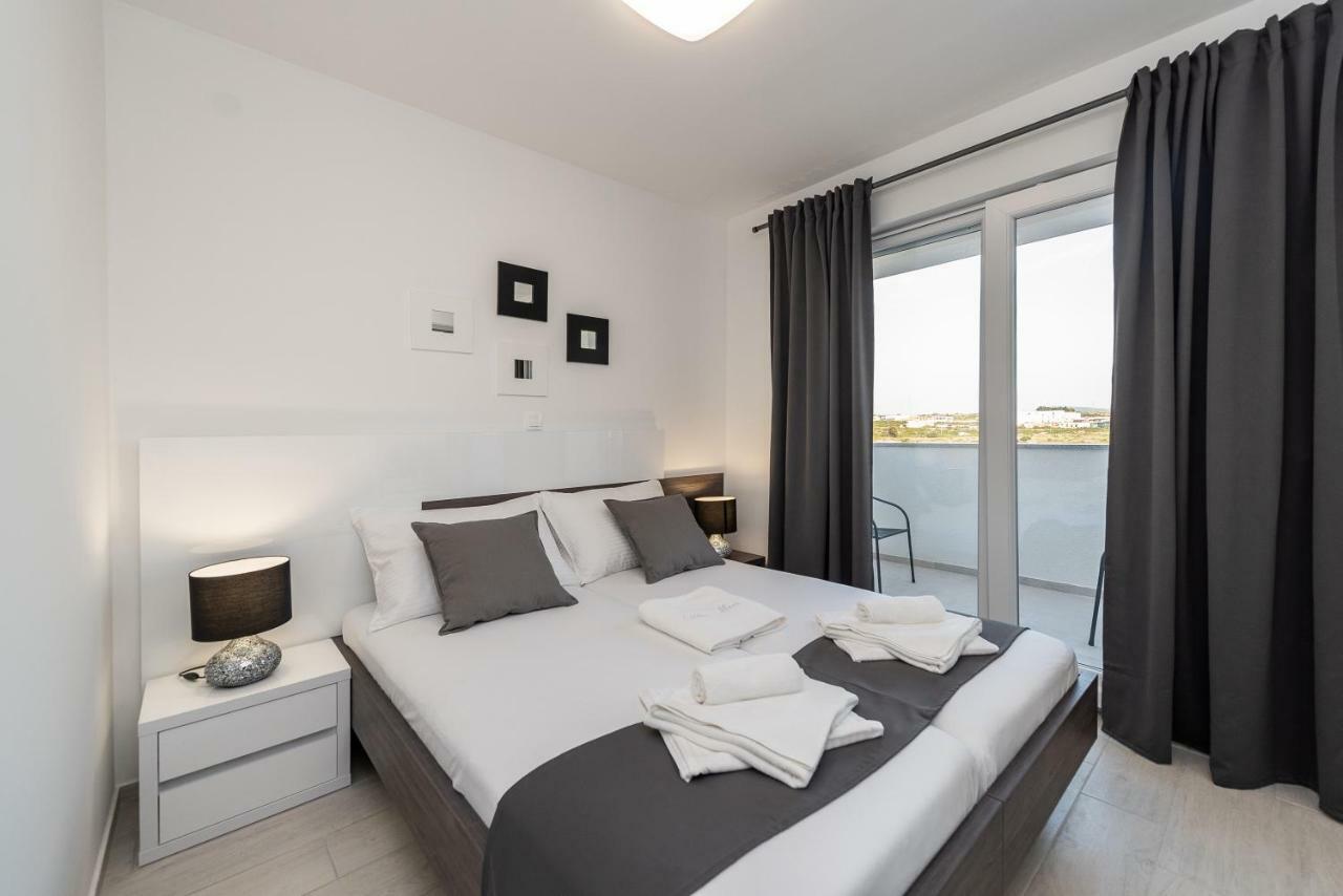 Apartments & Rooms Pool Villas Maris Novalja Kültér fotó