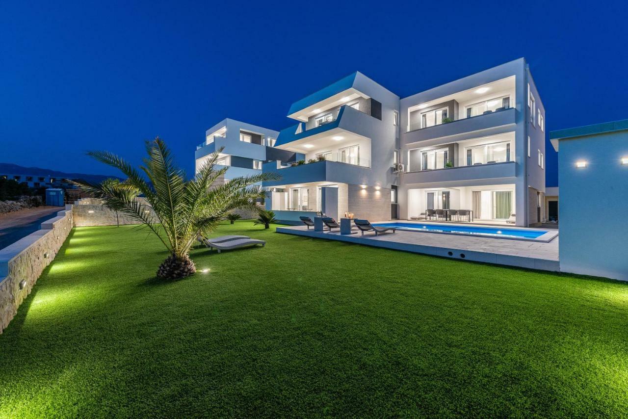 Apartments & Rooms Pool Villas Maris Novalja Kültér fotó