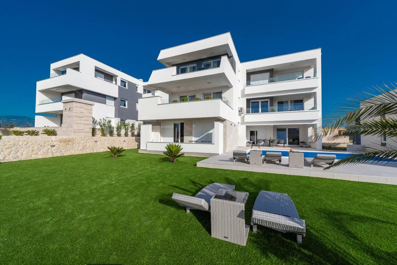Apartments & Rooms Pool Villas Maris Novalja Kültér fotó
