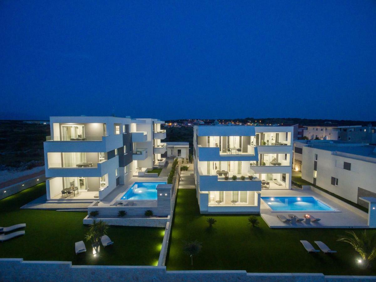 Apartments & Rooms Pool Villas Maris Novalja Kültér fotó